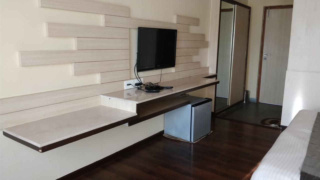 Hotel Mount Regency Mount Abu Ngoại thất bức ảnh