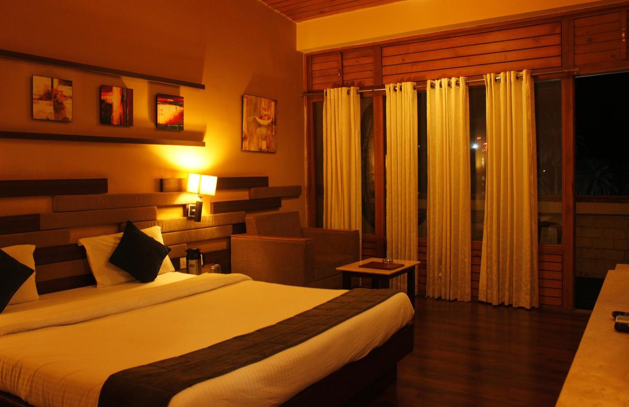Hotel Mount Regency Mount Abu Ngoại thất bức ảnh